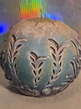 081526 Hand Carved Candle   Round Sculpted beach shells Design#box 22aa#